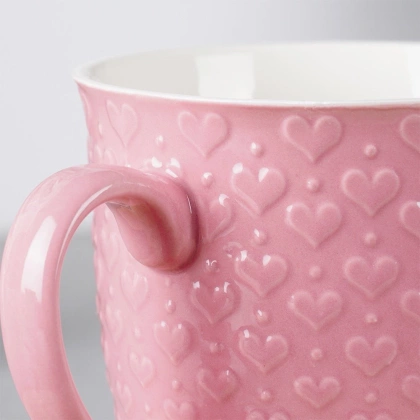 Duży kubek ceramiczny z uchem do kawy herbaty napojów serca różowy 580 ml