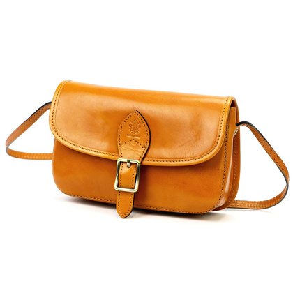 Mała torebka damska-listonoszka, skóra naturalna 