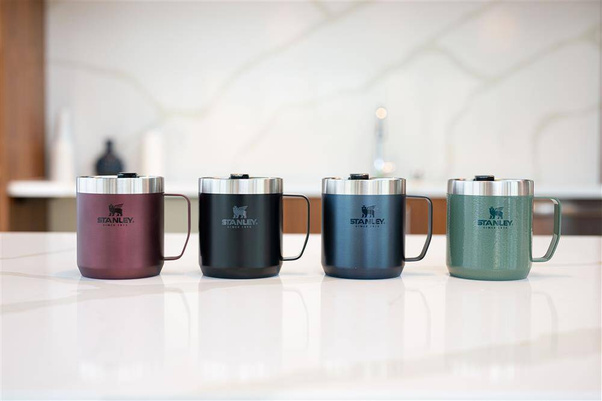 Stanley kubek z uchem Everyday Camp Mug 0.35 L