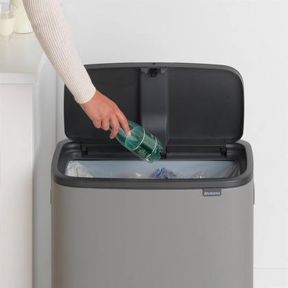 Kosz na śmieci Touch Bin BO 60l mineralny szary 223129