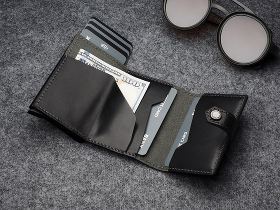 Portfel HIKER  w zestawie z brelokiem 2113