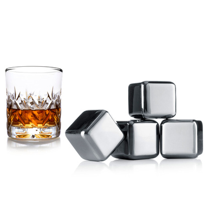 Stalowe kostki chłodzące do whiskey