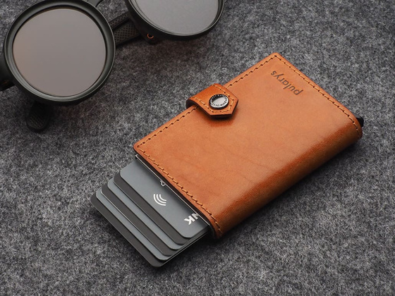 Portfel EASY WALLET for AirTag 2174