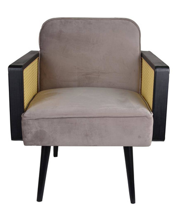 Fotel welurowy beżowy z ażurowymi podłokietnikami