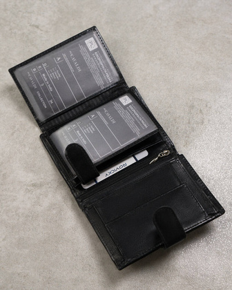 Duzy skorzany portfel meski z systemem RFID Protect