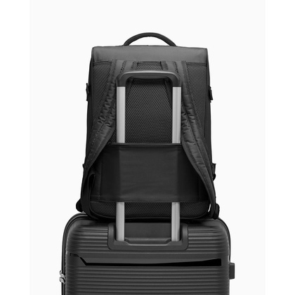Plecak podróżny z miejscem na laptop 15,6" PUCCINI BARBADOS PM50251 M 1 Czarny