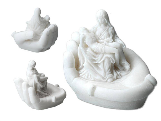 Pieta na dłoni 395-0469 Biały