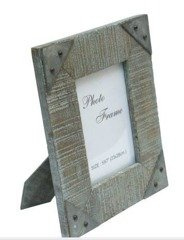 Drewniana ramka  na zdjęcia 30375 format 13x18cm