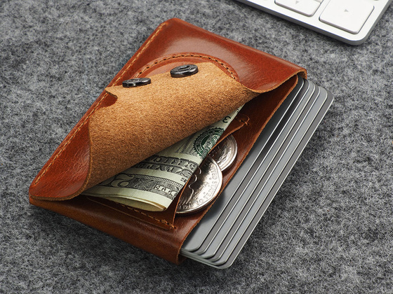 Portfel HOBBY z kieszonką AirTag - Insider Line 1827