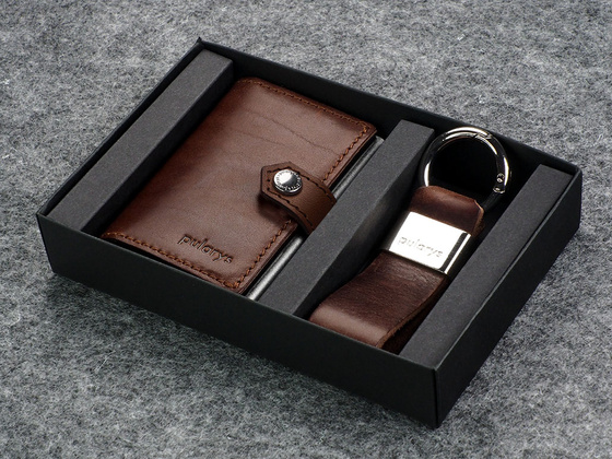 Portfel HIKER  w zestawie z brelokiem 2113