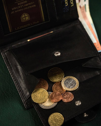 Skórzany portfel męski z kieszenią na dowód rejestracyjny