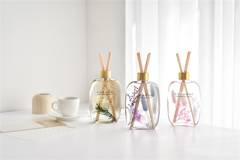 Dyfuzor zapachowy z patyczkami Herbarium 220 ml Deep Musk PDI30399