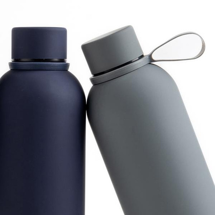 Butelka termosowa o pojemności 500 ml z gumowym wykończeniem / Thermal