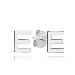 MINET Srebrne kolczyki litera "E"