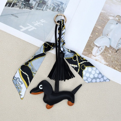 Brelok do kluczy skórzany JAMNIK czarny z frędzlami BRL374CZ