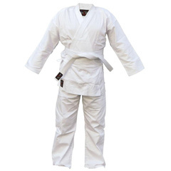 KIMONO ENERO PROFESSIONAL KARATE 130 CM 8 OZ