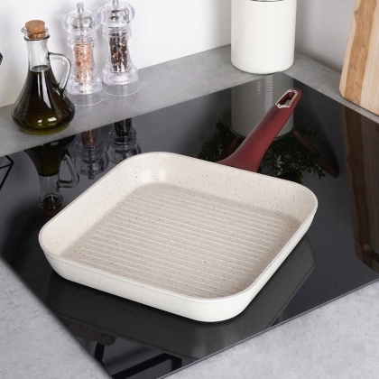 Patelnia grillowa kwadratowa granitowa 27x27 cm TERRESTRIAL