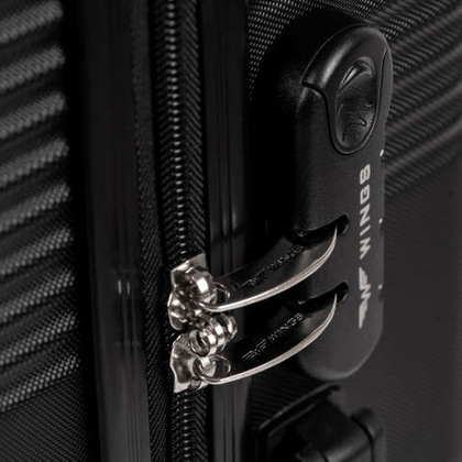 Duża walizka WINGS 5398 L Złota