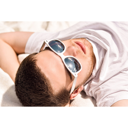 Okulary przeciwsłoneczne UPOMINKARNIA Beachdudes Biały