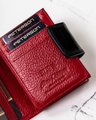 Kompaktowy portfel damski z lakierowanej skory naturalnej