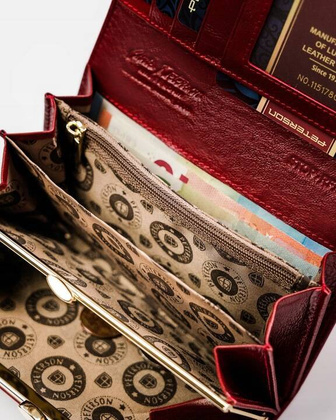 Zestaw prezentowy skorzany portfel damski na zatrzask i woda perfumowana Velvet