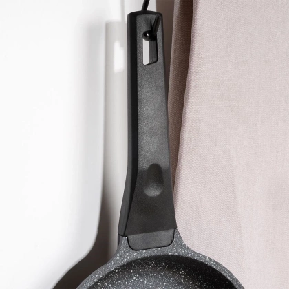 Patelnia granitowa nieprzywierająca GRANDE 18 cm