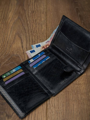 Skórzany portfel męski z systemem rfid protect