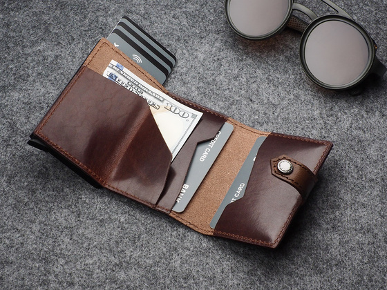 Portfel HIKER  w zestawie z brelokiem 2113