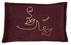 Poduszka prostokątna  burgundowa welurowa ze złotym wzorem