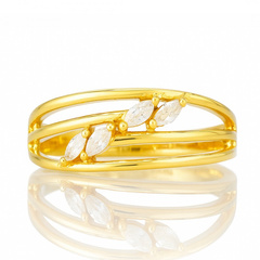 Pierścionek stal chirurgiczna platerowana złotem, z cyrkoniami PST979, Rozmiar pierścionków: US7 EU14