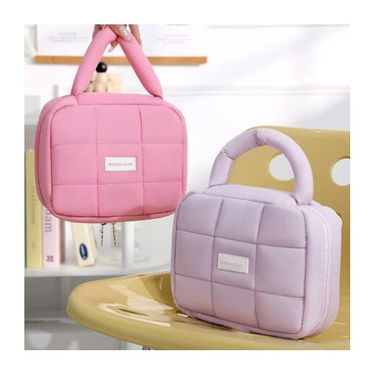 Kosmetyczka damska pikowana kuferek z rączką 18,5 x 12,5 x 13cm KS139R