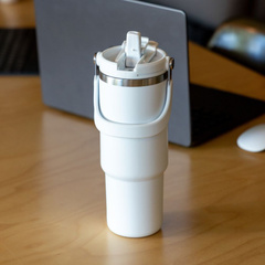 Kubek termiczny 900 ml