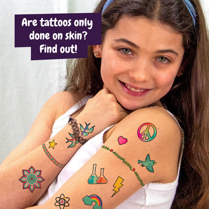 Tattoo Factory Kit II. Gra edukacyjna dostarczany z papierową torebką prezentową