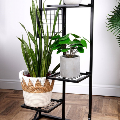 Kwietnik metalowy czarny 4-poziomowy 102 cm