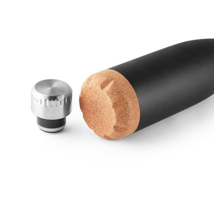 SOLBERG. Butelka izolowana próżniowo 560 ml Czarny