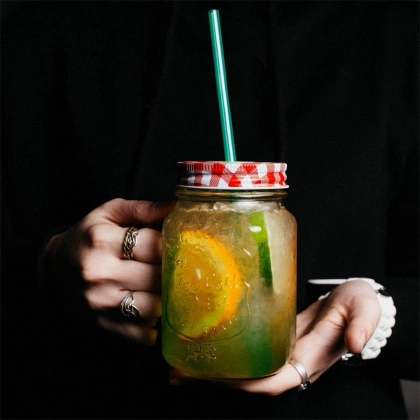 Słoik z zakrętką i słomką 450 ml