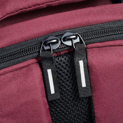 Walizka Delsey Securban Miejski czerwony plecak na laptopa 13.3"