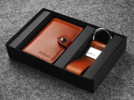 Portfel HIKER  w zestawie z brelokiem 2113