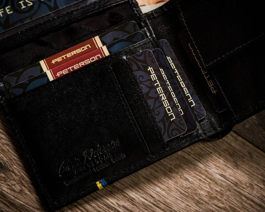 Skórzany portfel męski w orientacji poziomej z systemem rfid