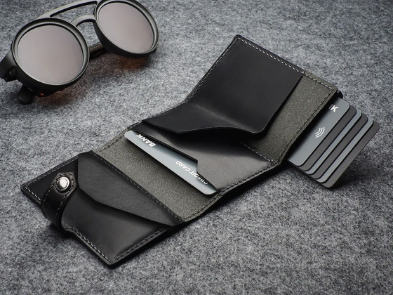 Portfel HIKER Go 2115