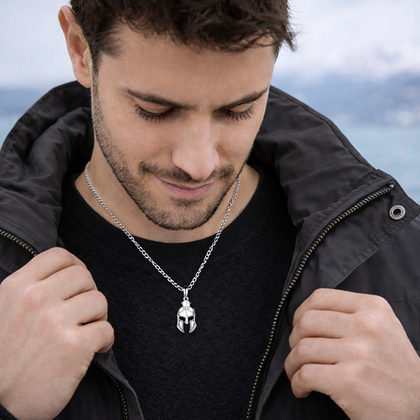 LAVVU Męski srebrny naszyjnik hełm Spartan