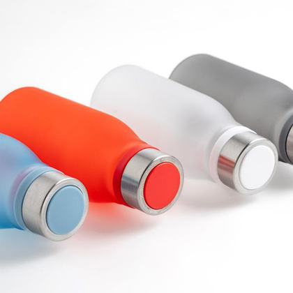 Matowa butelka RPET o pojemności 350 ml z karabińczykiem / Bijou