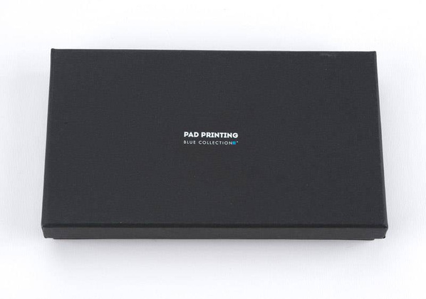 Zestaw upominkowy PHIL składający się z breloka i długopisu