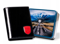 Duży, skórzany portfel męski bez zapięcia zewnętrznego