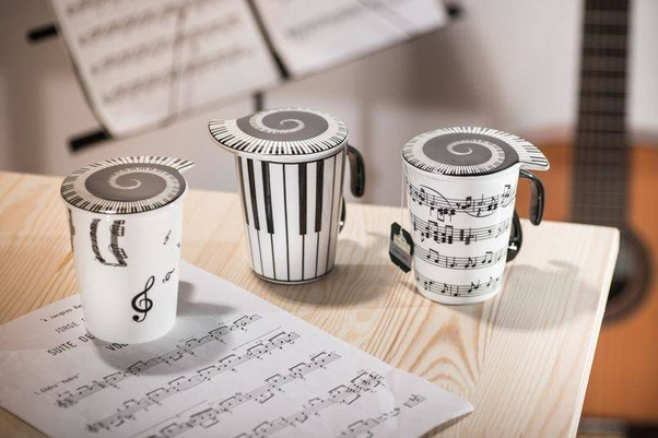 Kubek muzyka z pokrywką - NUTY