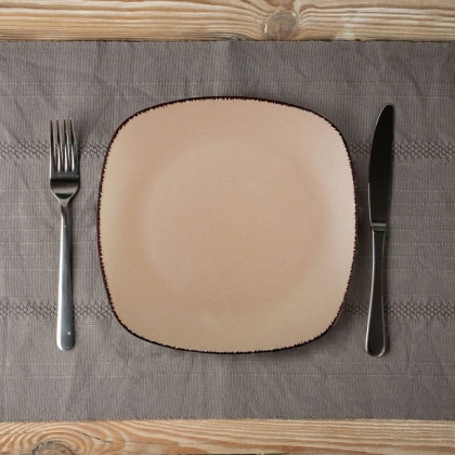 Talerz ceramiczny kwadratowy obiadowy płytki na obiad BROWN SUGAR 26 cm