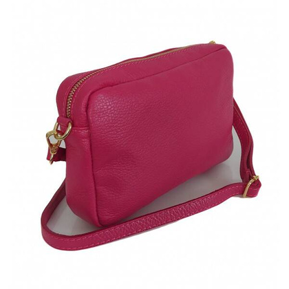 Urocza Włoska skórzana listonoszka Vera Pelle , pojemna złote okucia Fuksja MCZ45FUC