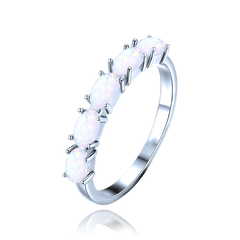 MINET Pierścien srebrny z białymi opalami wielkość 16