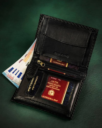 Skorzany portfel meski z systemem RFID