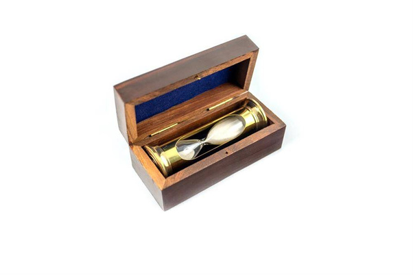 Mosiężna klepsydra ROUND STP99 w pudełku z drewna